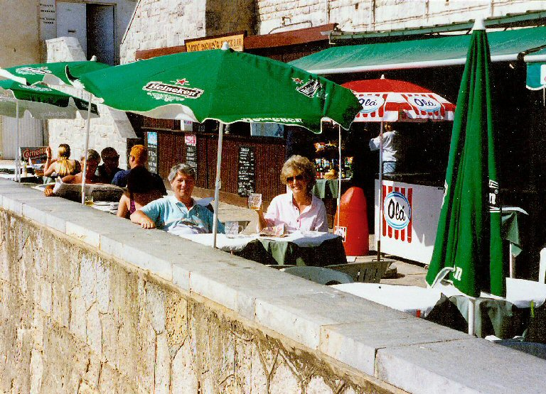 Beachfront Bar in Cascais